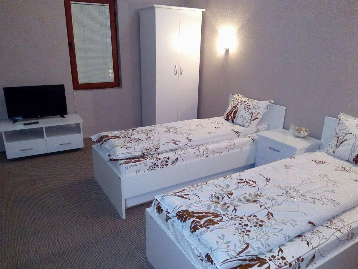 Probistip Kafana "Kaj Zoki" Bed & Breakfast エクステリア 写真
